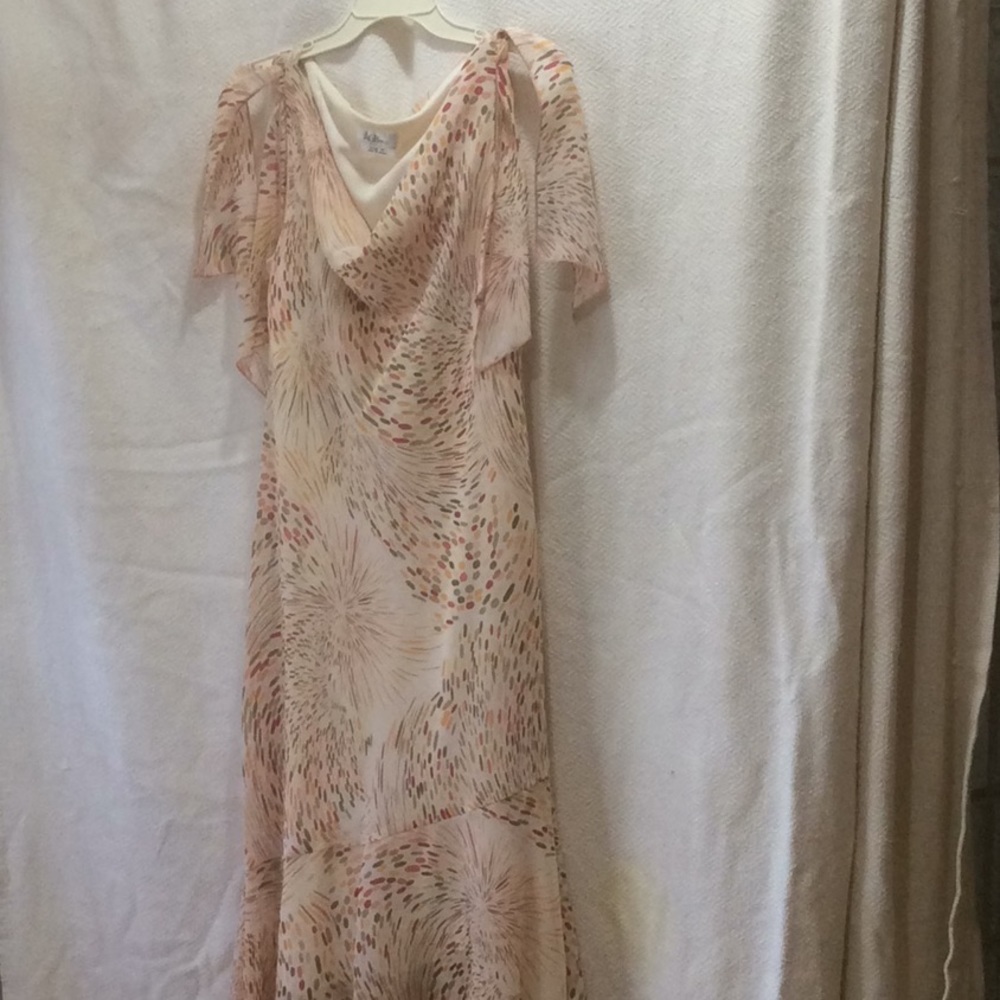Ladies summer mid calf dress. Perfect 4 Weddings. - Picture 1 of 5